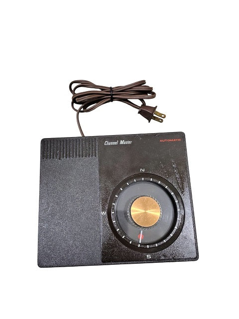 ساعة اريل قديم