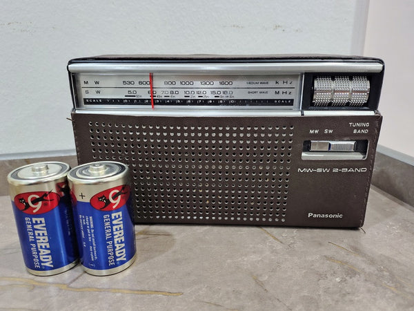 راديو مستعمل نظام قديم