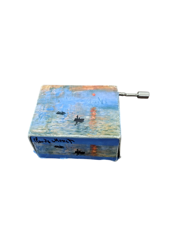 ألة موسيقيه قديمه يدويه